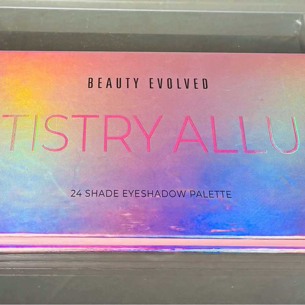 24 Shade Eyeshadow Palette - Iridescent Pink and Blue